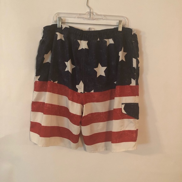 Bass Pro Shops Men’s Flag & Star Swim Trunks 2XL - Picture 2 of 3